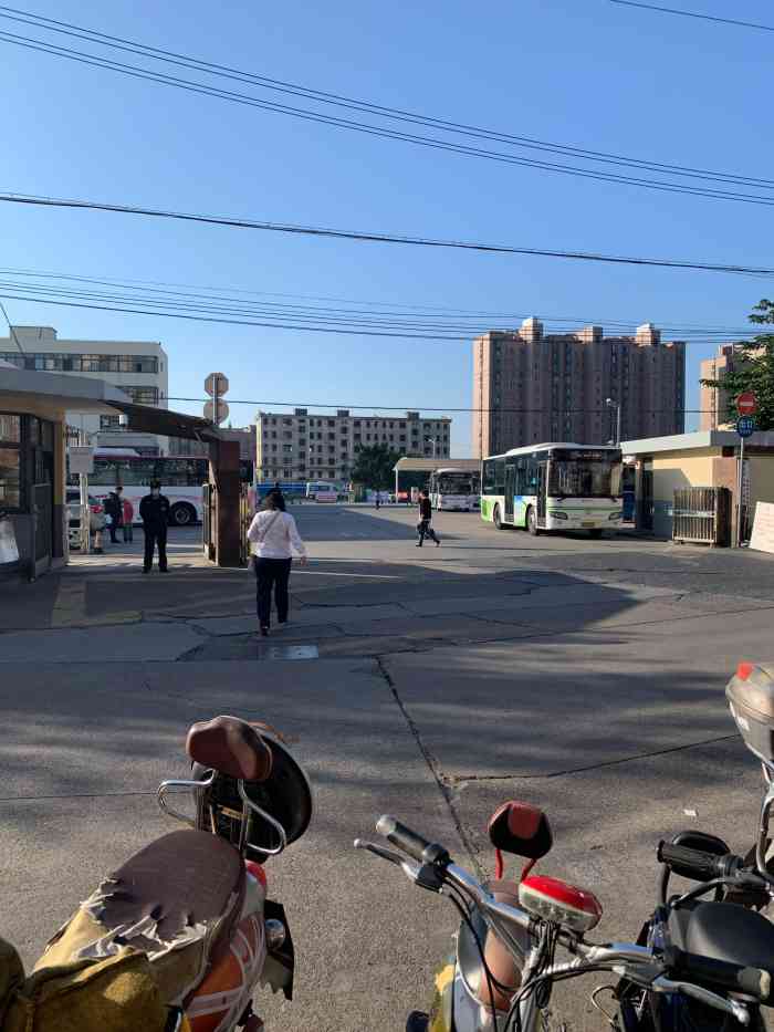 朱泾汽车站-"南桥汽车站好漂亮咱们大金山的汽车站能不.