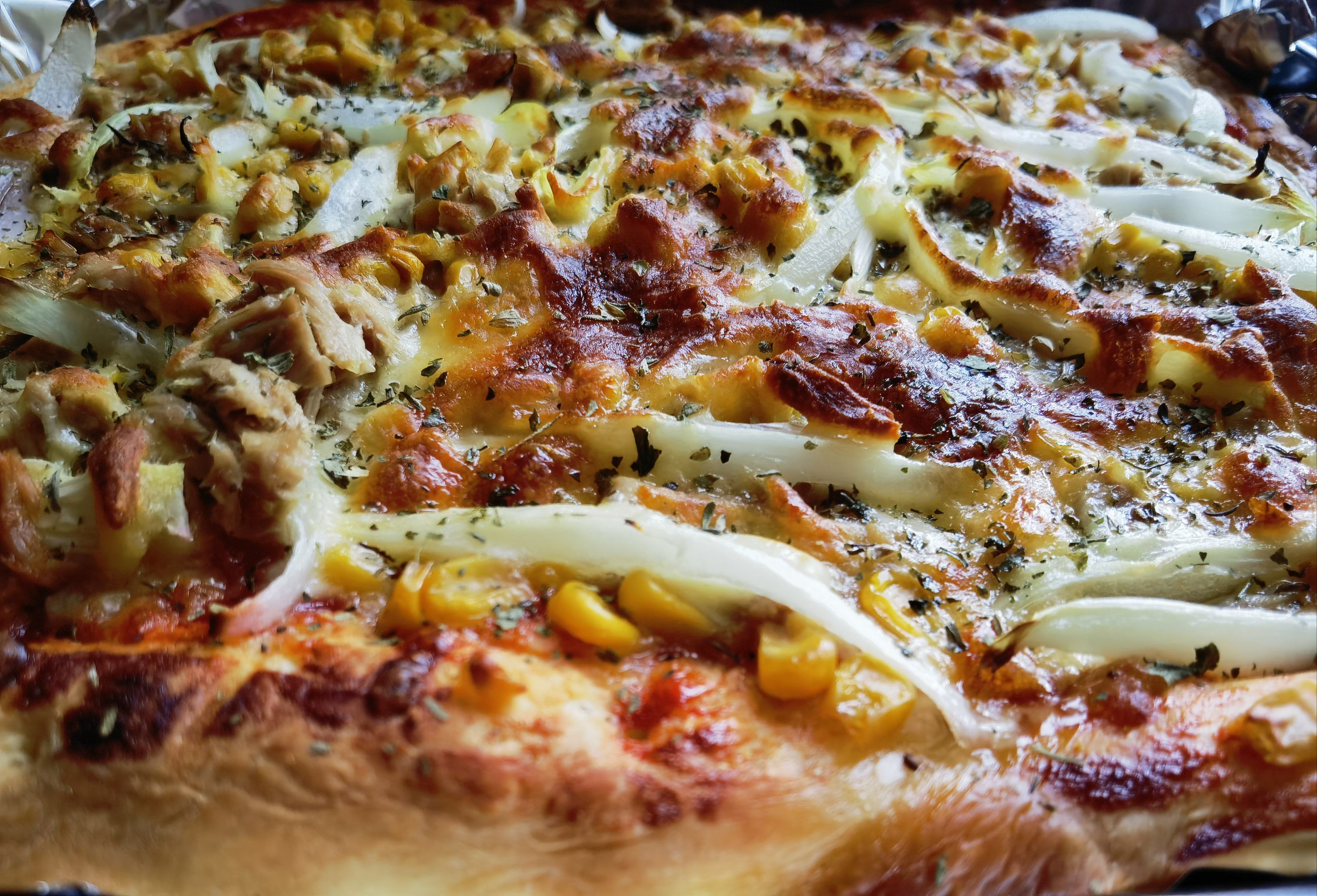 自制金枪鱼玉米芝士披萨