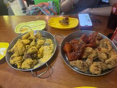 -BHC炸鸡(明洞总店)