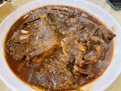 红烧碟鱼头-奥华餐厅·老张记(台基厂店)