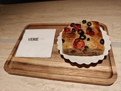 -VERIE BAKEHOUSE