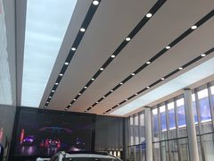 -上海华裕比亚迪4S店