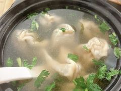 -闫家驴肉老店(华电一校店)