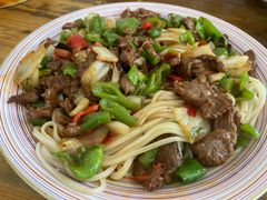 -歹歹的加个面过油肉拌面