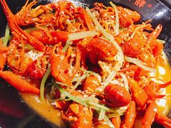 -沪小胖小龙虾(淮海中路旗舰店)