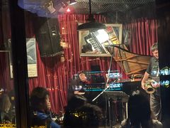-东岸Cafe 爵士俱乐部