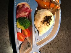 -鸣记脆皮烤鱼·海鲜烤鱼(三八广场店)