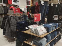 -优衣库(红谷滩万达店)