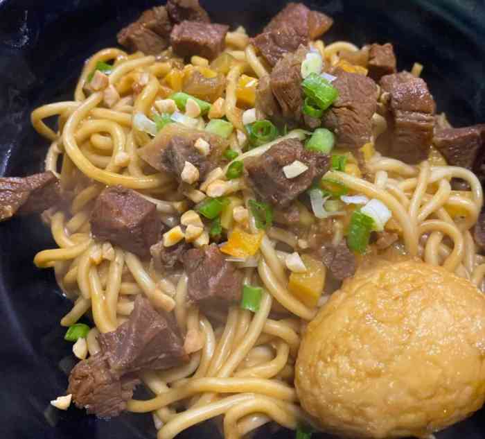 汤师傅热干面(常营店)-"这是一家很不错小店,位于龙湖商场后面商业.