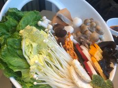 -享月汤皇·海鲜小火锅·聚会(曲江创意谷店)