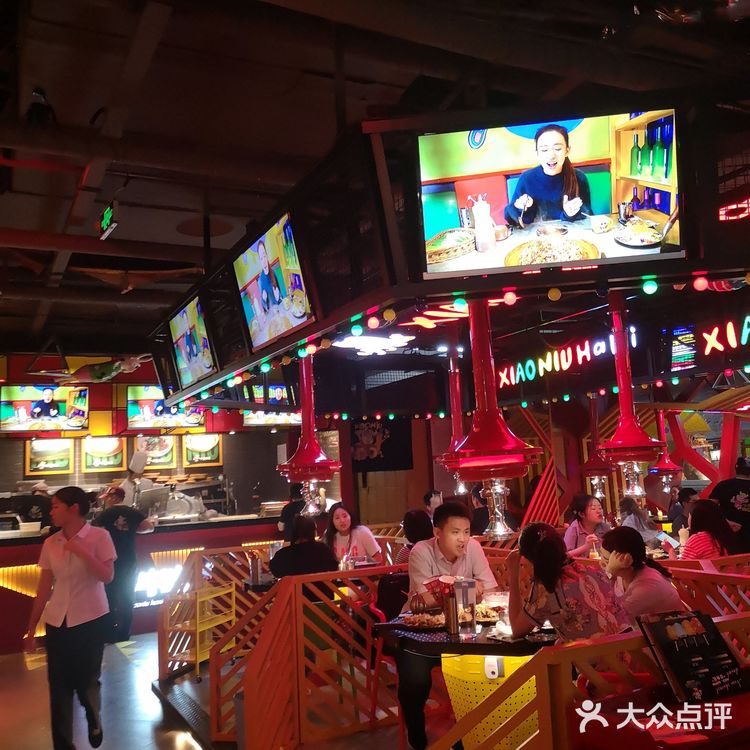 有点蒸汽朋克味道，特别感谢服务员小哥