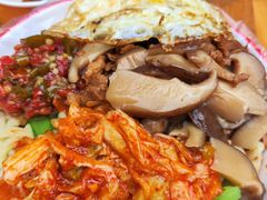 -瑞德摩尔美食街
