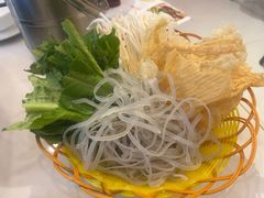 -醉美东江·三文鱼·烧鸡公