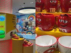 -m豆巧克力世界(上海世茂广场店)