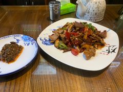 -缘来聚·徽菜名店(黄山宏村店)