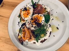 烟熏三文鱼吐司-Egg•Allday Brunch(襄阳北路店)