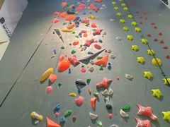-CLIFFS颗粒攀岩(萧山众安店)