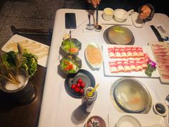 -泓炙颐凤鲜海鲜火锅料理(桐乡店)