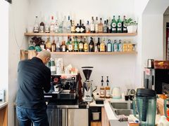 -WOW coffee