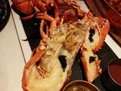 -The ROOF (通盈中心店)