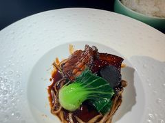 黑松露鲍鱼红烧肉-RIVIERA 松鹤楼(外滩店)