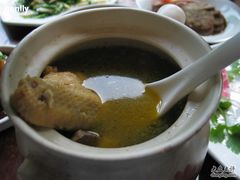 龙井茶香土鸡煲-龙井壹号·茶缘山景宴(龙井村店)