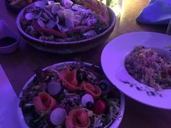 -樱花里音乐餐吧·牛扒椰子鸡(东圃店)