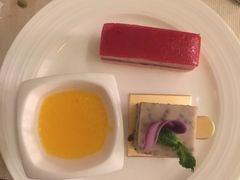 -东莞塘厦三正半山温泉酒店·沙利文西餐厅