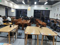 -钢阳酸菜红烧牛肉面(季乐路店)