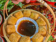 -烧哥美蛙肥肠鱼火锅·十五年社区店