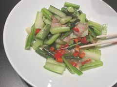 -忆江南·临江鱼馆