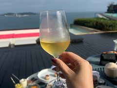 -瑰丽酒店·海吧·天际下午茶·现场DJ·天台酒吧