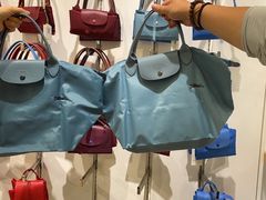 -Longchamp(佛罗伦萨小镇奥特莱斯店)