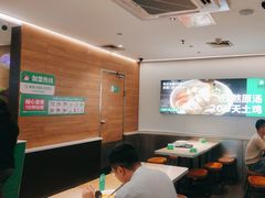 -蒙自源米线大王(东站店)