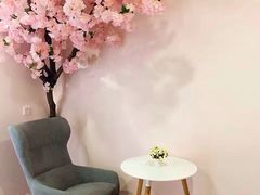 -樱花里音乐餐吧·牛扒椰子鸡(东圃店)