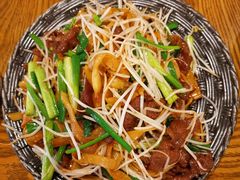 干炒牛河-彩蝶谷美食廊·粤式经典南番顺·铁板烧烤泰风味(广州长隆酒店)