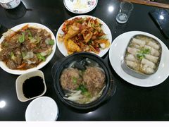 -小锅饭豆腐馆(建大店)