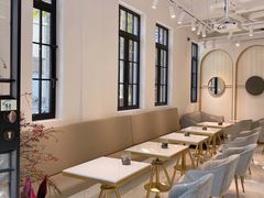 -Fridi Patisserie Cafe