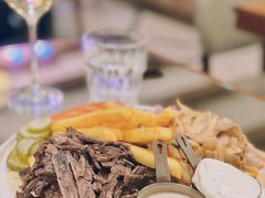 -ELI FALAFEL Lebanese&Mediterranean黎巴嫩美食(富城路店)