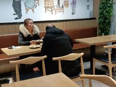 大堂-三好食堂(煎饺·馄饨·肉饼米线·盛世广场店)