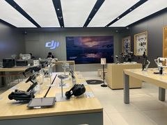 -DJI大疆(深圳华强北曼哈授权体验店)