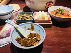 -怪噜范·老贵阳街头名小吃(鸿通城店)