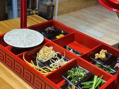 -勺子米线·云南传统小吃市集(四方街店)