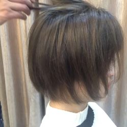 -茶发Salon·烫发染发理发