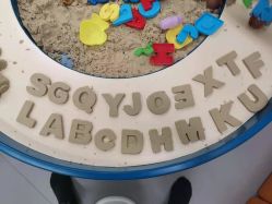 -莫莉幻想儿童乐园(北京天通苑华联店)