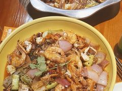-休记光头香辣蟹干锅(绵竹店)