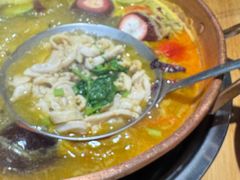 -洱火云南酸菜牛肉火锅(石景山当代商城店)