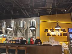 -HUZI虎滋精酿餐吧(京西大悦城店)
