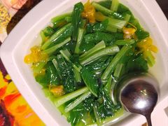 -月亮眼花园餐厅书吧酒吧