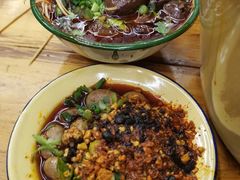 -拈签一笑黄牛肉辣卤串串